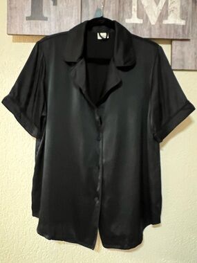 Fishers Finery Women's Black Silk Top, size M, read desc.